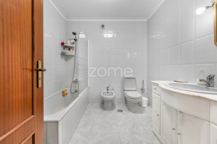 Apartamento T3 para Venda em Avintes Foto 14