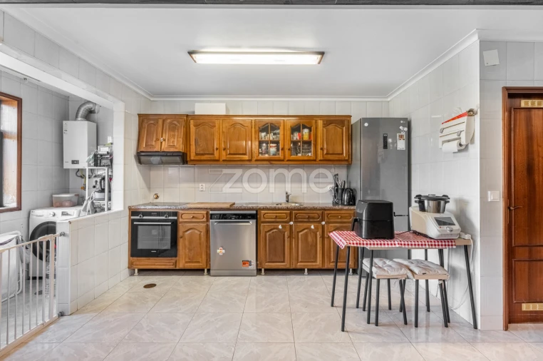 Apartamento T3 para Venda em Avintes Foto 1