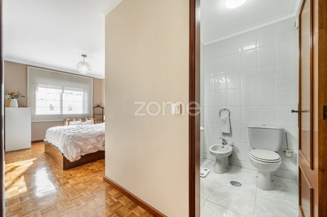 Apartamento T3 para Venda em Avintes Foto 8