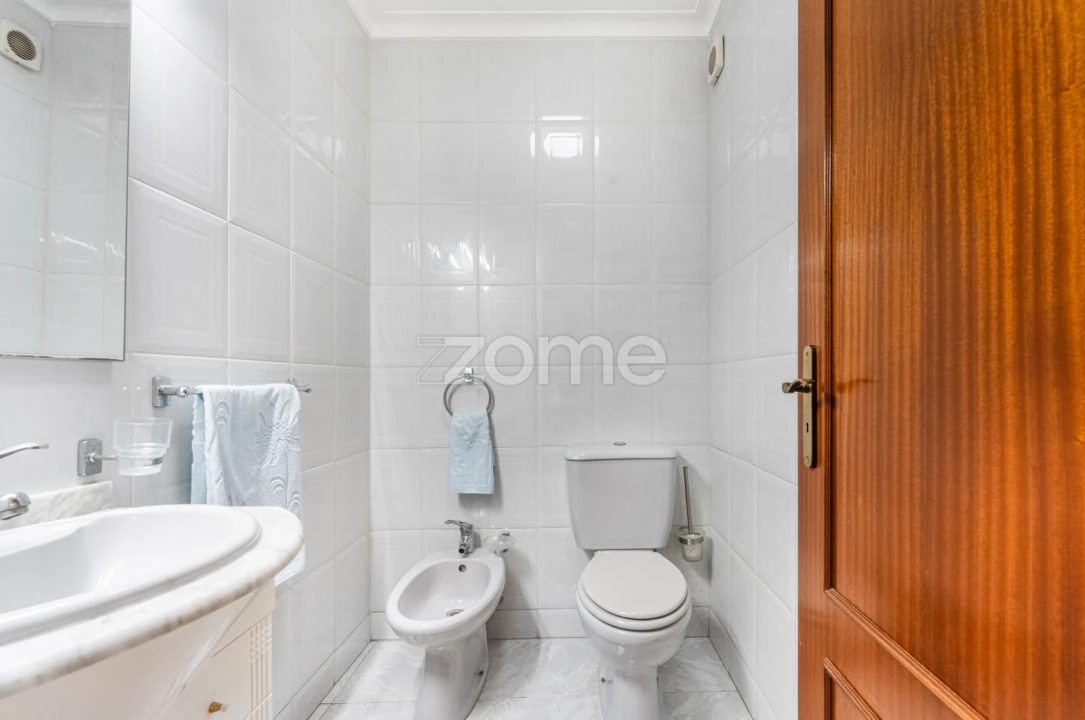 Apartamento T3 para Venda em Avintes Foto 11