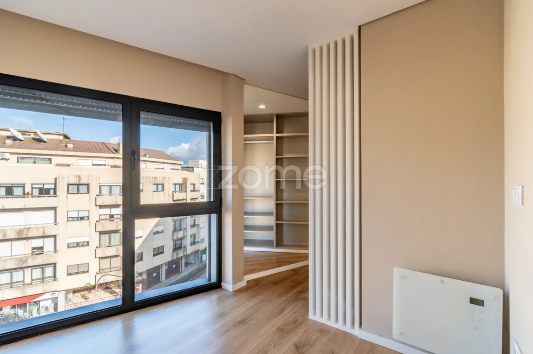 Apartamento T2 para Arrendamento em Cedofeita, Santo Ildefonso, Sé, Miragaia, São Nicolau e Vitória Foto 14