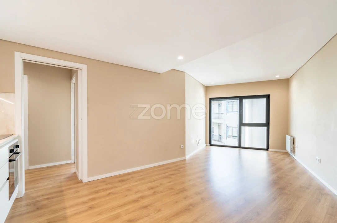 Apartamento T2 para Arrendamento em Cedofeita, Santo Ildefonso, Sé, Miragaia, São Nicolau e Vitória Foto 2