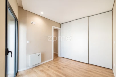 Apartamento T2 para Arrendamento em Cedofeita, Santo Ildefonso, Sé, Miragaia, São Nicolau e Vitória