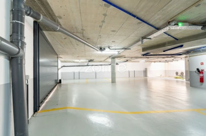 Apartamento T2 para Arrendamento em Cedofeita, Santo Ildefonso, Sé, Miragaia, São Nicolau e Vitória
