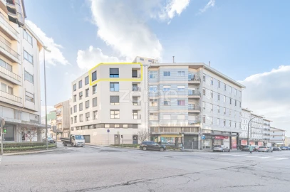 Apartamento T2 para Arrendamento em Cedofeita, Santo Ildefonso, Sé, Miragaia, São Nicolau e Vitória