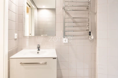 Apartamento T2 para Arrendamento em Cedofeita, Santo Ildefonso, Sé, Miragaia, São Nicolau e Vitória