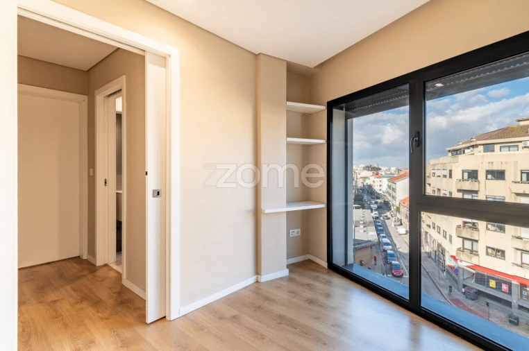 Apartamento T2 para Arrendamento em Cedofeita, Santo Ildefonso, Sé, Miragaia, São Nicolau e Vitória Foto 15
