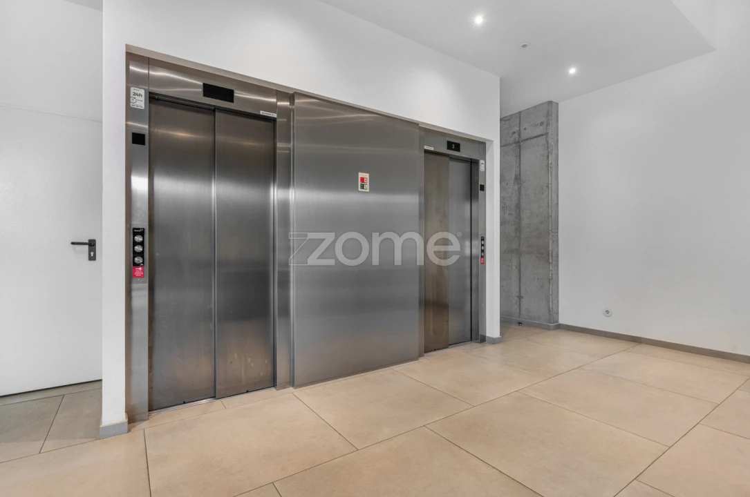 Apartamento T1 para Venda em Azurem Foto 9