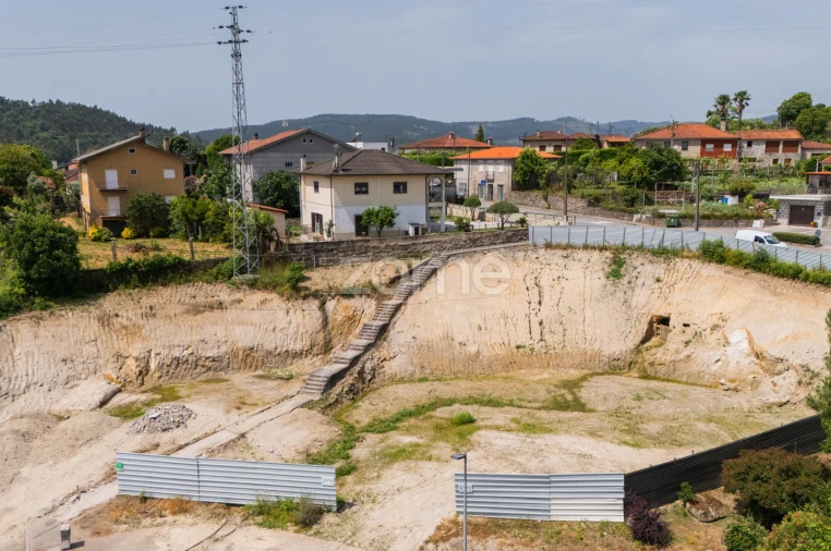 Apartamento T3 para Venda em Fonte Arcada e Oliveira Foto 29