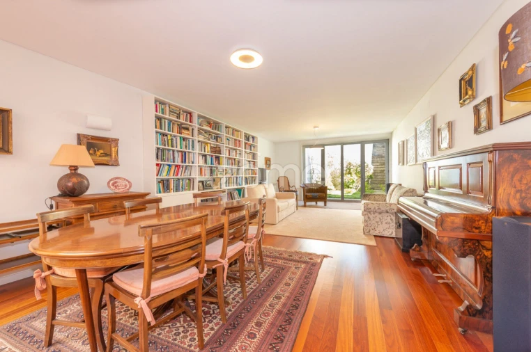 Moradia T4 para Arrendamento em Aldoar, Foz do Douro e Nevogilde Foto 1