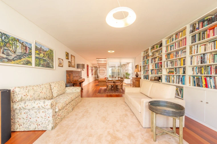 Moradia T4 para Arrendamento em Aldoar, Foz do Douro e Nevogilde Foto 2