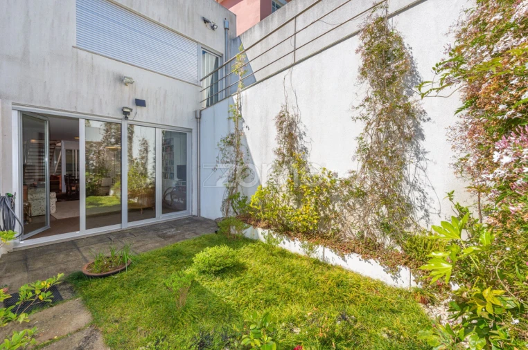 Moradia T4 para Arrendamento em Aldoar, Foz do Douro e Nevogilde Foto 36