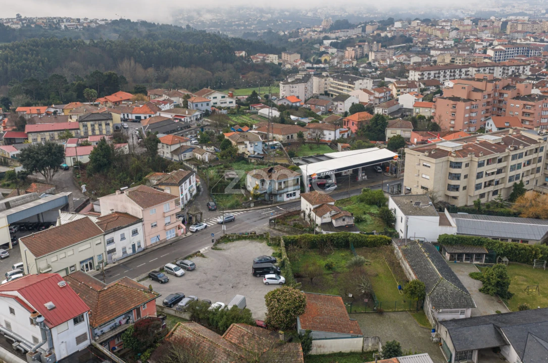 Moradia T6 para Venda em Gondomar (São Cosme), Valbom e Jovim Foto 4