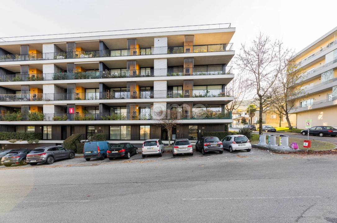 Apartamento T3 para Venda em Nogueira, Fraião e Lamaçães Foto 1