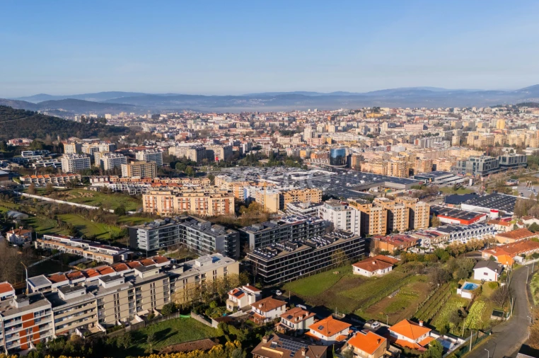 Apartamento T3 para Venda em Nogueira, Fraião e Lamaçães Foto 37