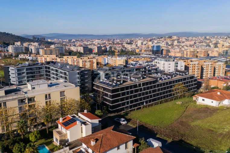 Apartamento T3 para Venda em Nogueira, Fraião e Lamaçães Foto 35