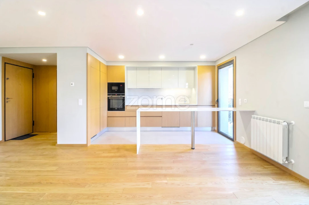 Apartamento T1 para Arrendamento em Paranhos Foto 14