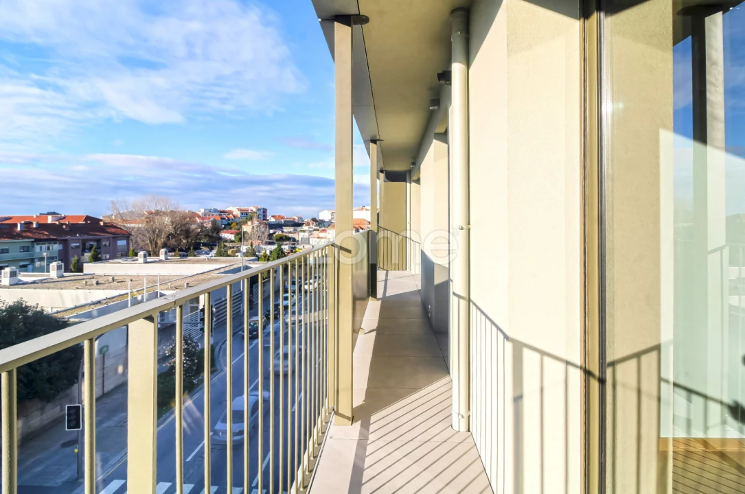 Apartamento T1 para Arrendamento em Paranhos Foto 4