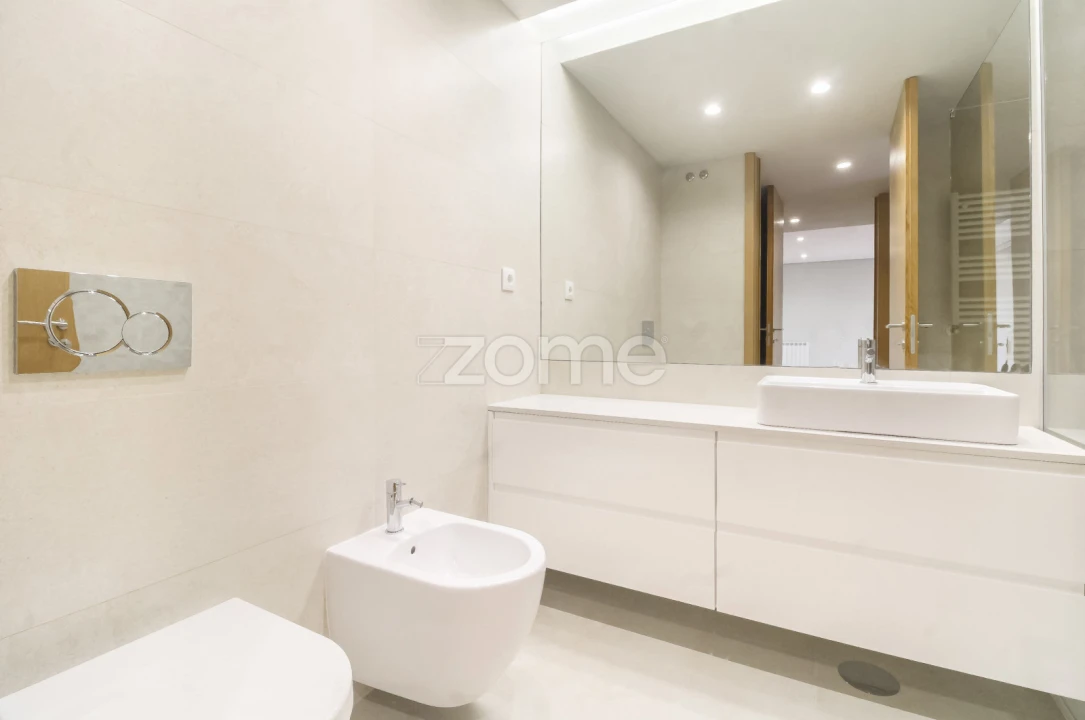 Apartamento T1 para Arrendamento em Paranhos Foto 6