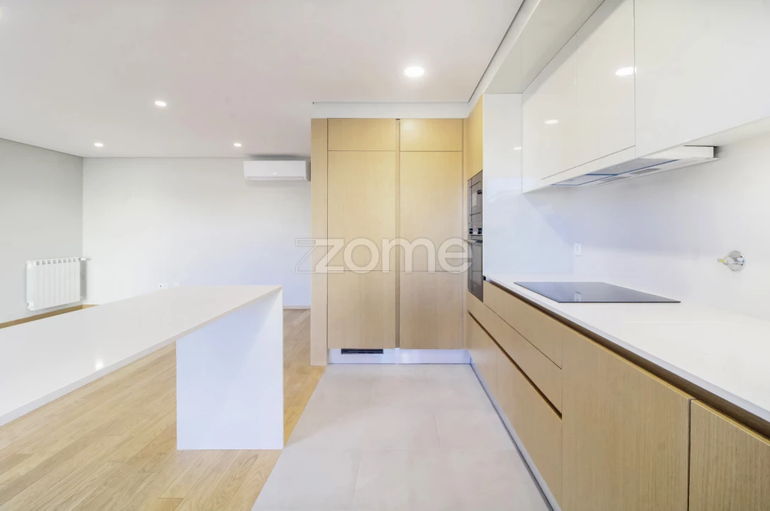 Apartamento T1 para Arrendamento em Paranhos Foto 18