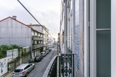 Apartamento T1 para Arrendamento em Cedofeita, Santo Ildefonso, Sé, Miragaia, São Nicolau e Vitória