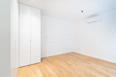 Apartamento T1 para Arrendamento em Campanhã