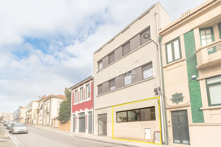 Apartamento T1 para Arrendamento em Campanhã Foto 2