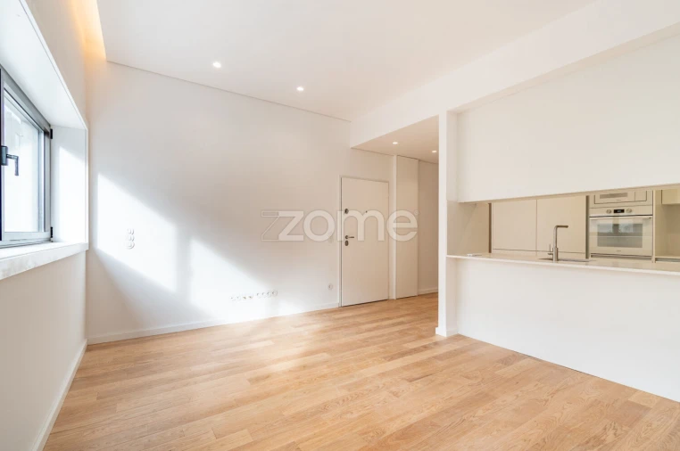 Apartamento T1 para Arrendamento em Campanhã Foto 3