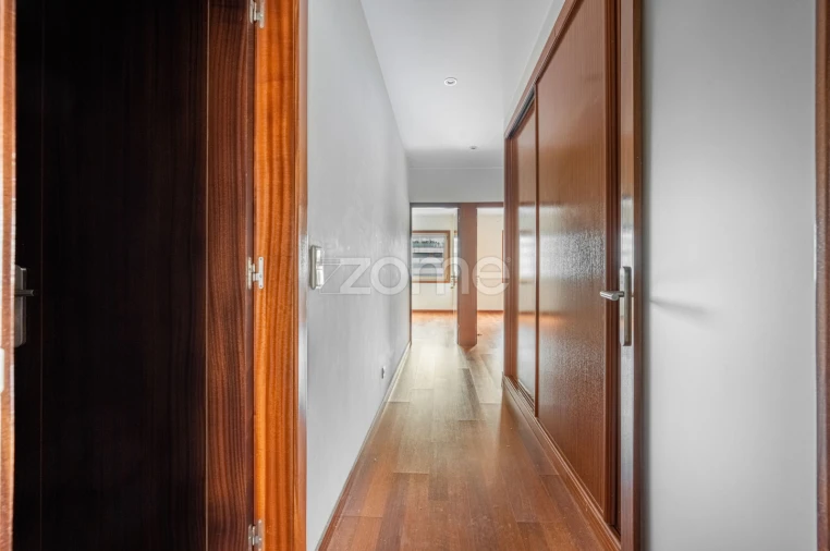 Apartamento T2 para Arrendamento em Cidade da Maia Foto 10
