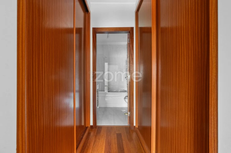 Apartamento T2 para Arrendamento em Cidade da Maia Foto 13