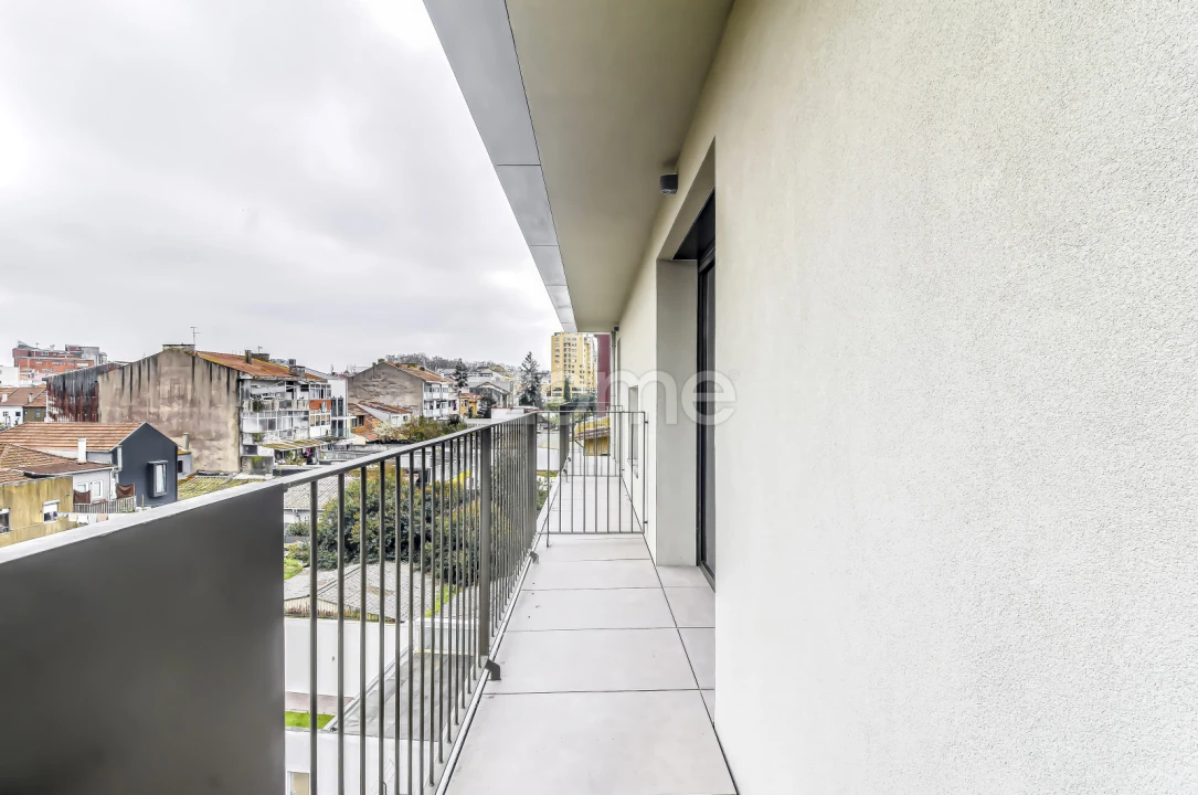 Apartamento T3 para Arrendamento em Paranhos Foto 16