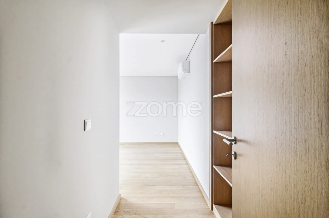 Apartamento T3 para Arrendamento em Paranhos Foto 18
