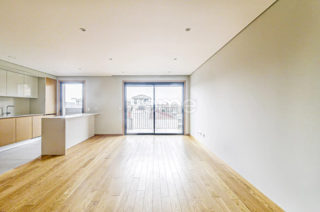 Apartamento T3 para Arrendamento em Paranhos Foto 8
