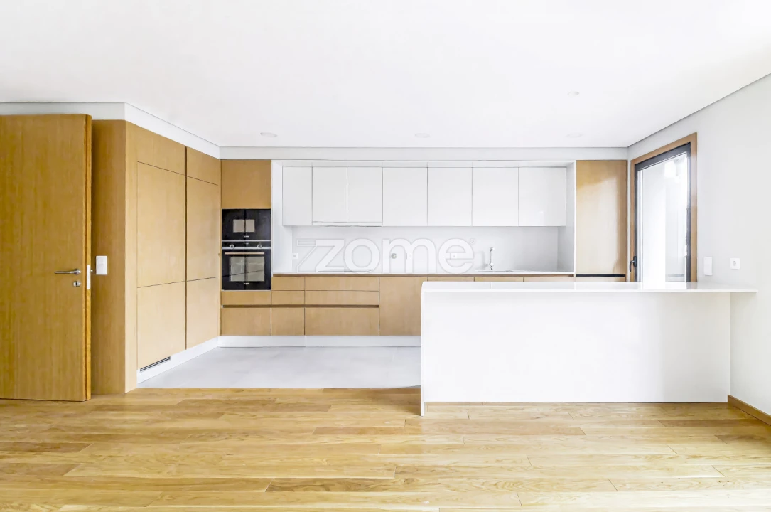 Apartamento T3 para Arrendamento em Paranhos Foto 5