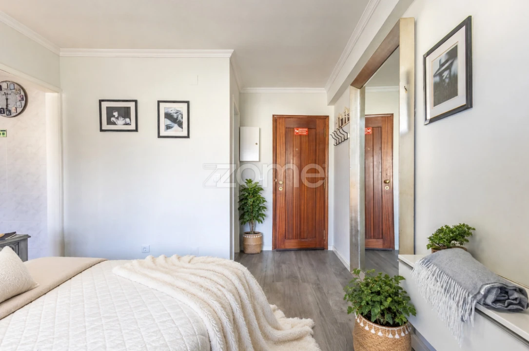 Apartamento T1 para Venda em Cedofeita, Santo Ildefonso, Sé, Miragaia, São Nicolau e Vitória Foto 4