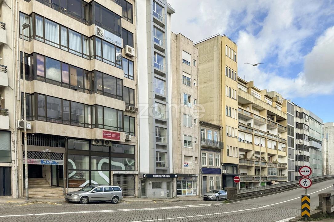 Apartamento T1 para Venda em Cedofeita, Santo Ildefonso, Sé, Miragaia, São Nicolau e Vitória Foto 15
