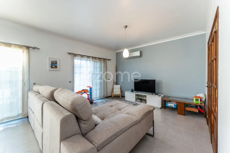 Moradia T4 para Venda em Covelas Foto 8