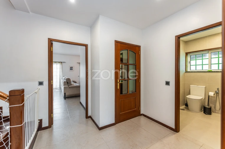 Moradia T4 para Venda em Covelas Foto 12