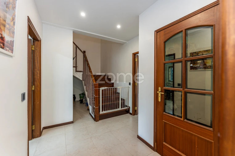 Moradia T4 para Venda em Covelas Foto 7