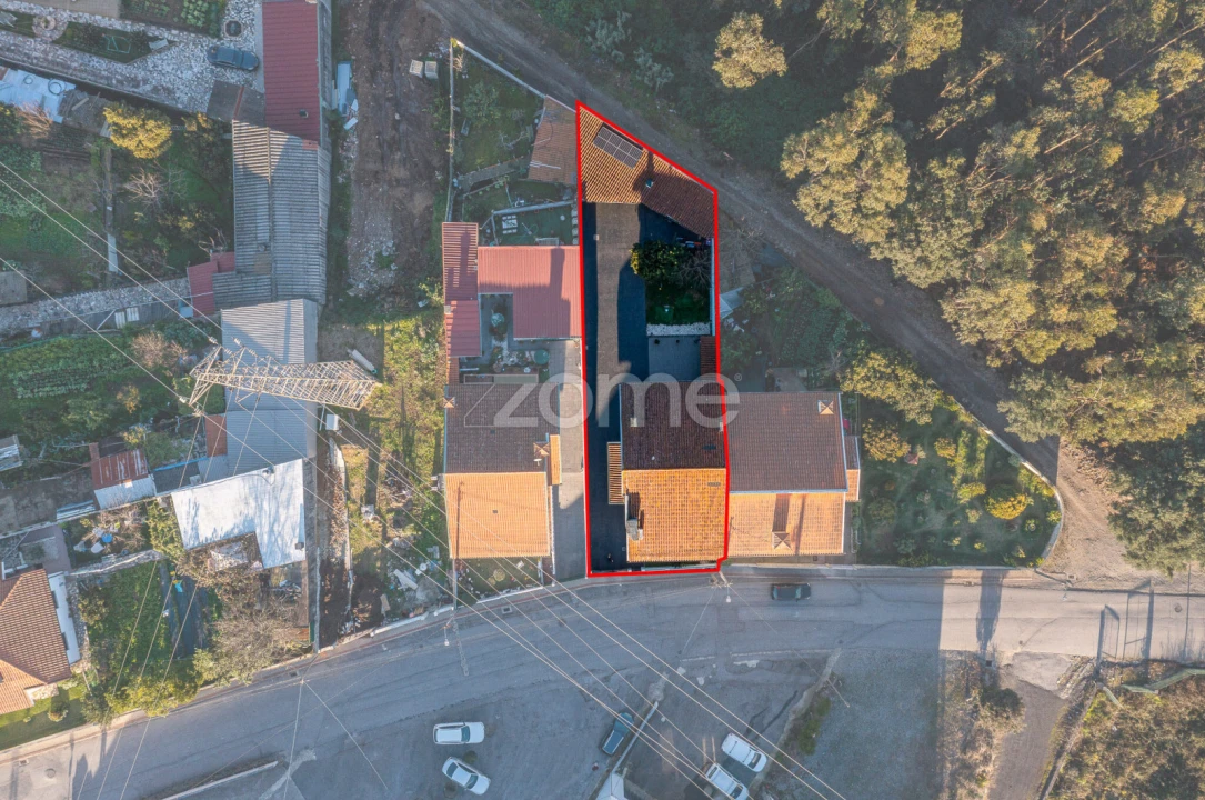 Moradia T4 para Venda em Covelas Foto 3