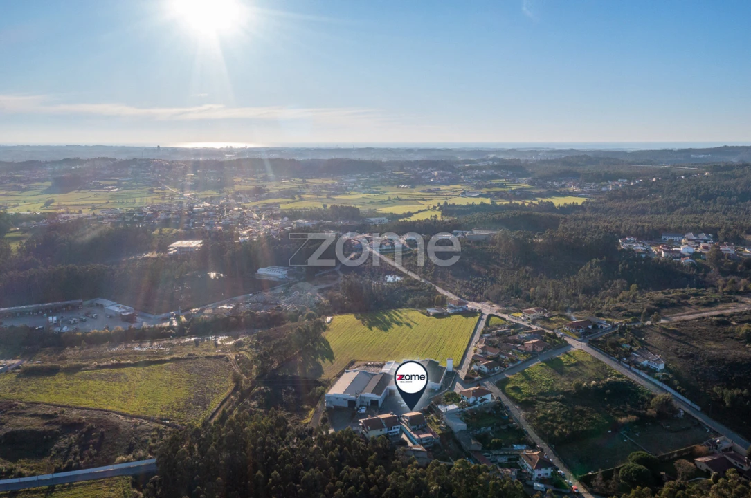 Moradia T4 para Venda em Covelas Foto 59