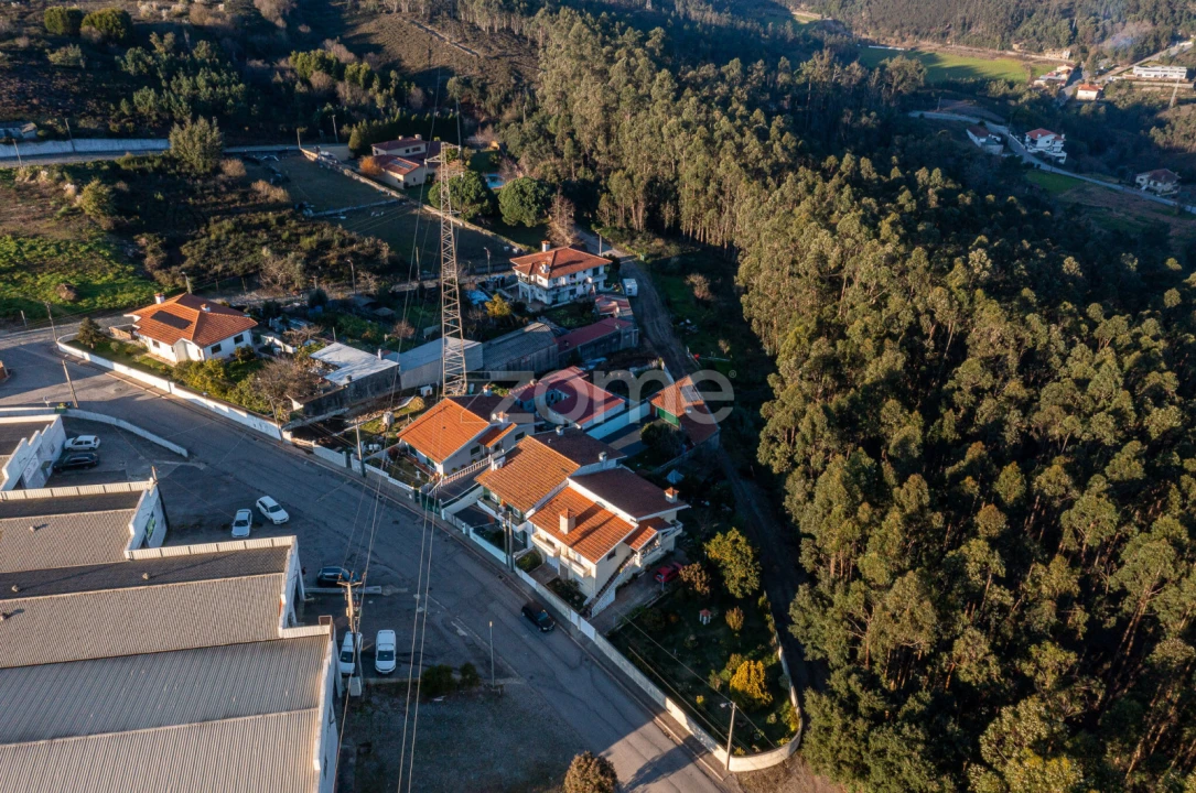 Moradia T4 para Venda em Covelas Foto 52