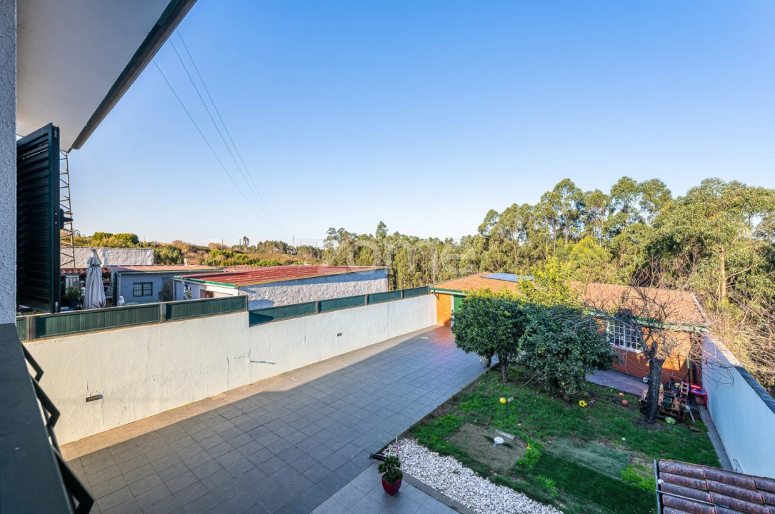 Moradia T4 para Venda em Covelas Foto 26