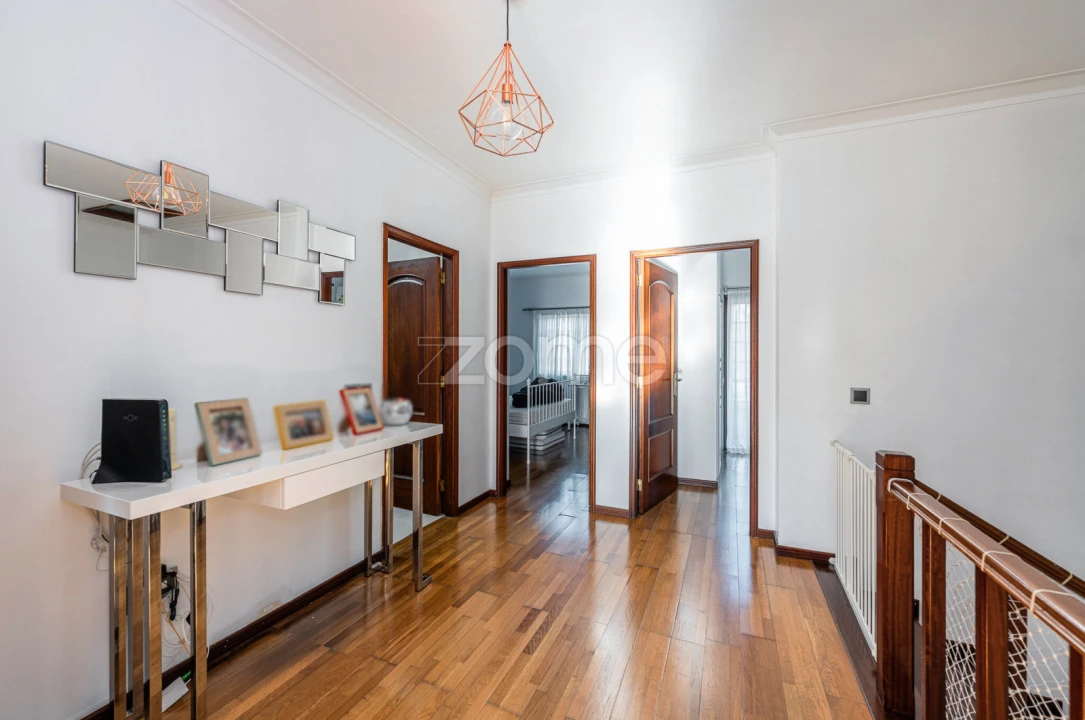 Moradia T4 para Venda em Covelas Foto 21