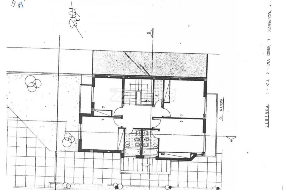 Moradia T4 para Venda em Covelas Foto 65