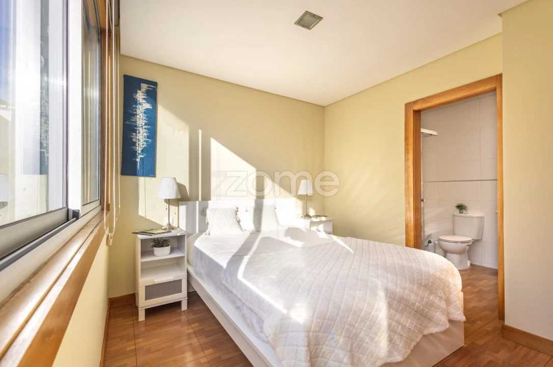 Apartamento T1 para Venda em Cedofeita, Santo Ildefonso, Sé, Miragaia, São Nicolau e Vitória Foto 3