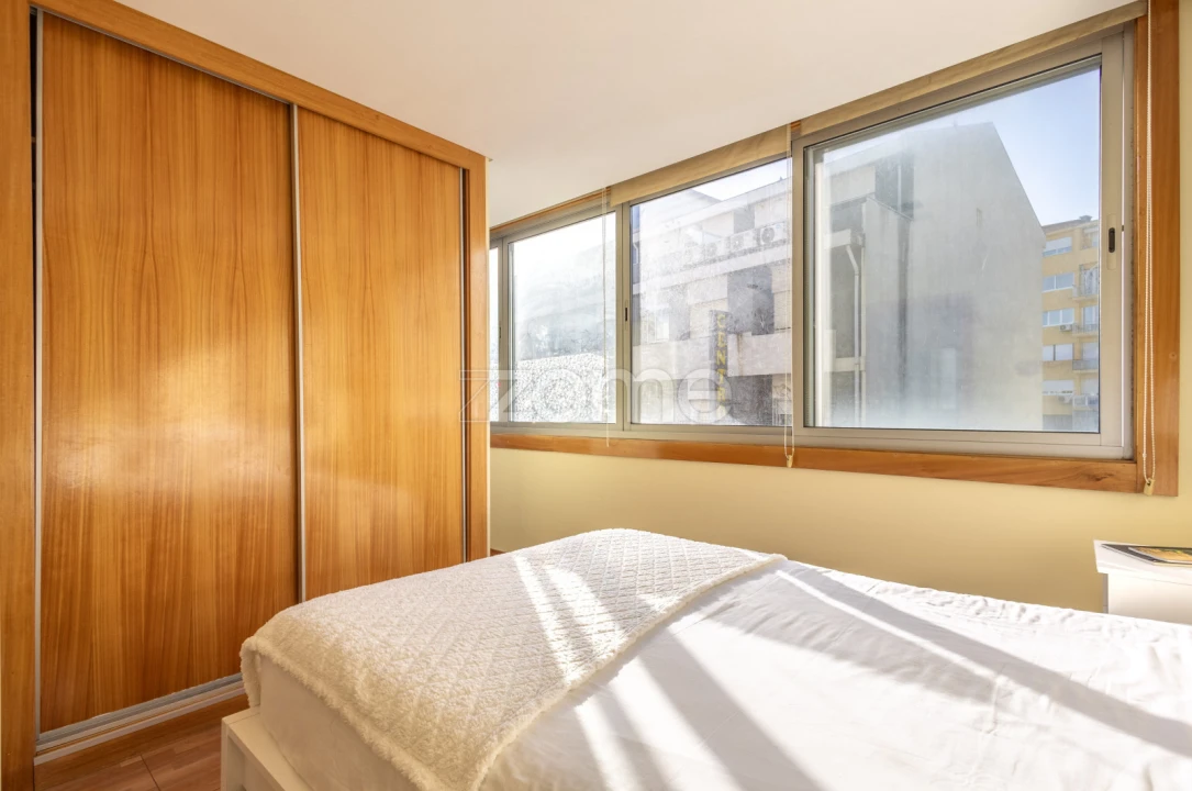 Apartamento T1 para Venda em Cedofeita, Santo Ildefonso, Sé, Miragaia, São Nicolau e Vitória Foto 15