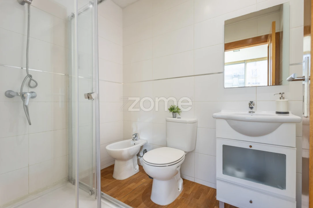Apartamento T1 para Venda em Cedofeita, Santo Ildefonso, Sé, Miragaia, São Nicolau e Vitória Foto 16