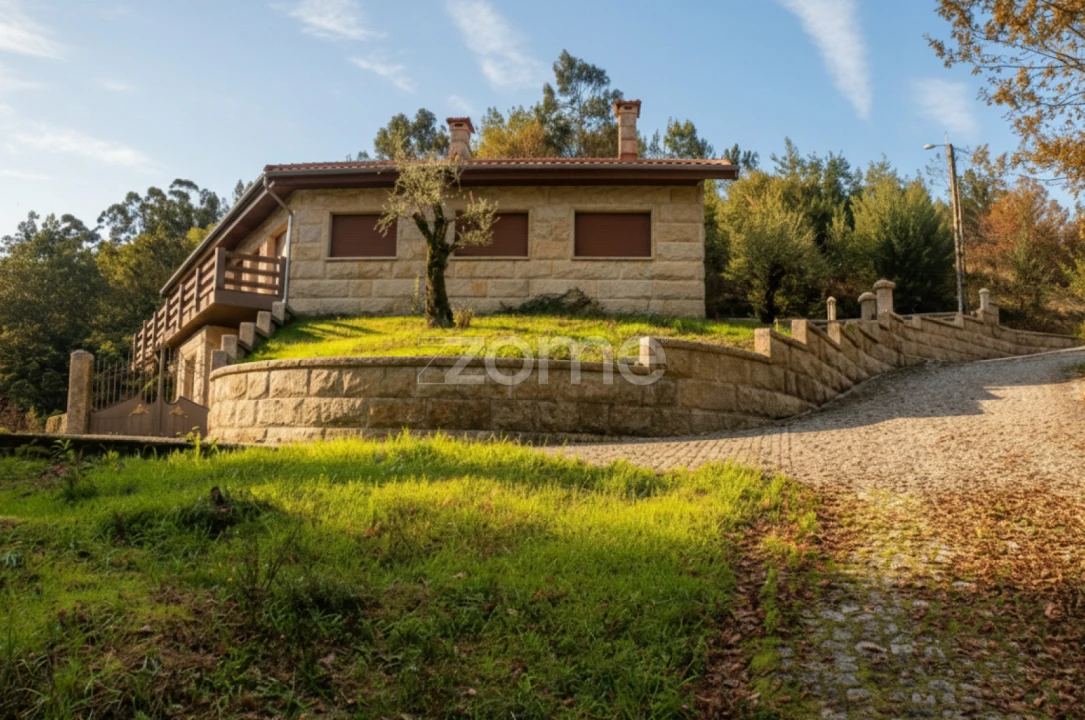 Moradia T3 para Venda em Salamonde Foto 22