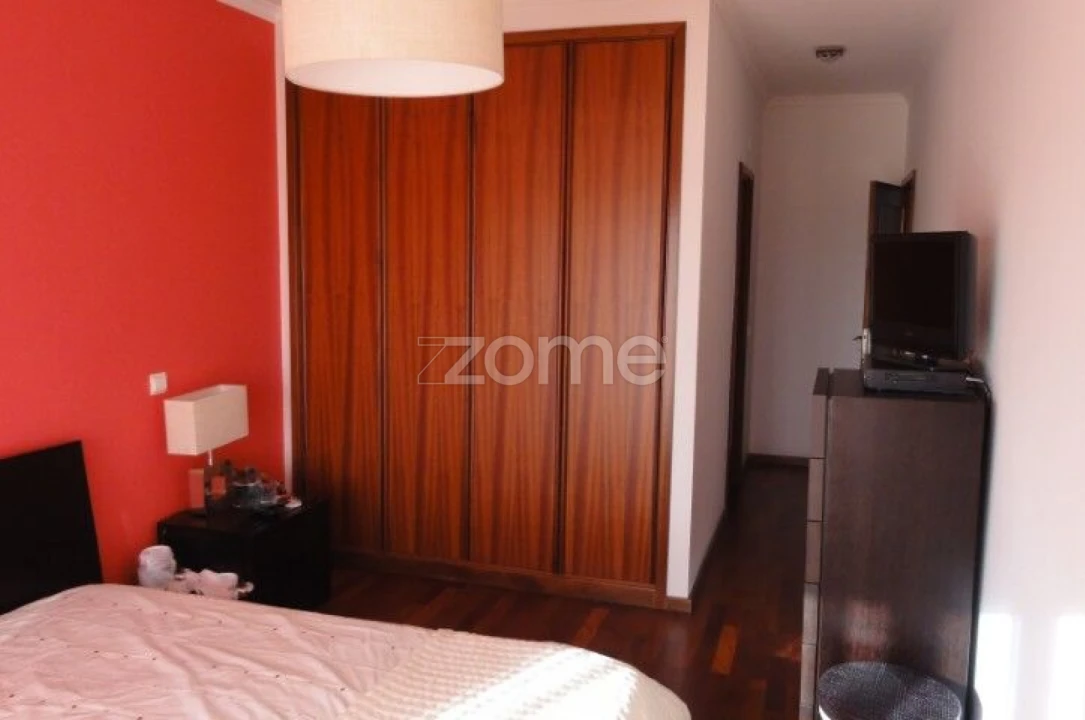 Apartamento T3 para Arrendamento em Cidade da Maia Foto 12